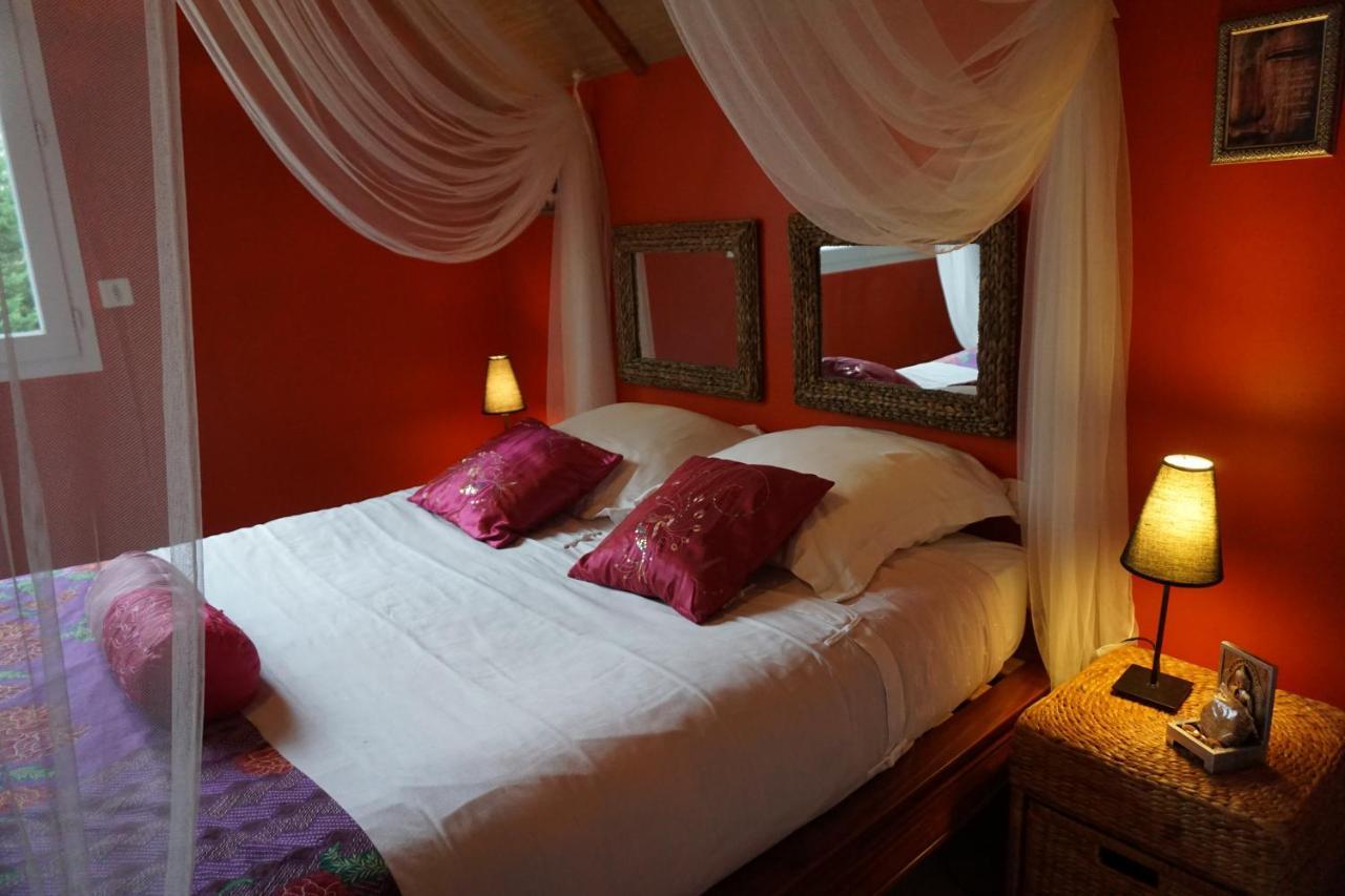 Bed and Breakfast Les Centauris Pleguien Екстер'єр фото