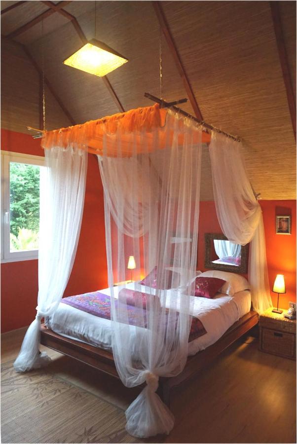 Bed and Breakfast Les Centauris Pleguien Екстер'єр фото