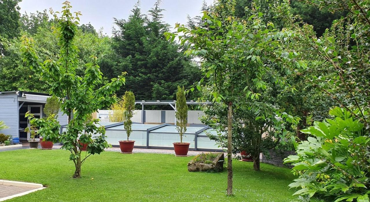 Bed and Breakfast Les Centauris Pleguien Екстер'єр фото