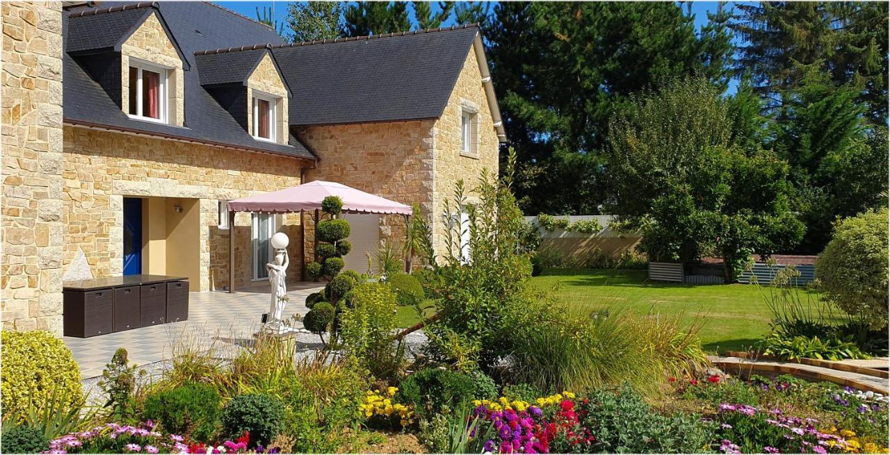 Bed and Breakfast Les Centauris Pleguien Екстер'єр фото